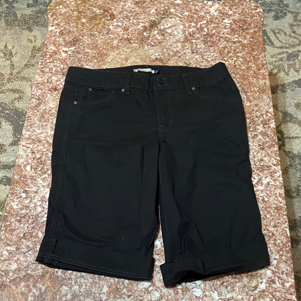 Bandolino Black Denim Shorts